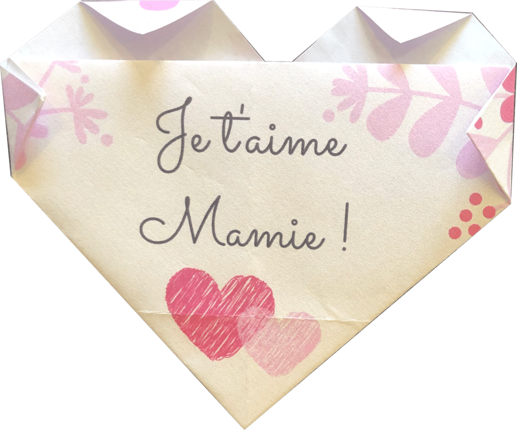 pliage carte coeur fête des grands-mères outil gratuit